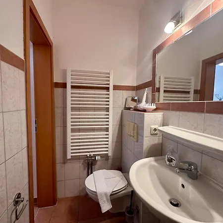 Uns Wiek Hus 3 Middelhagen