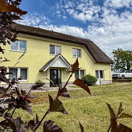 Apartment Uns Wiek Hus 3 *